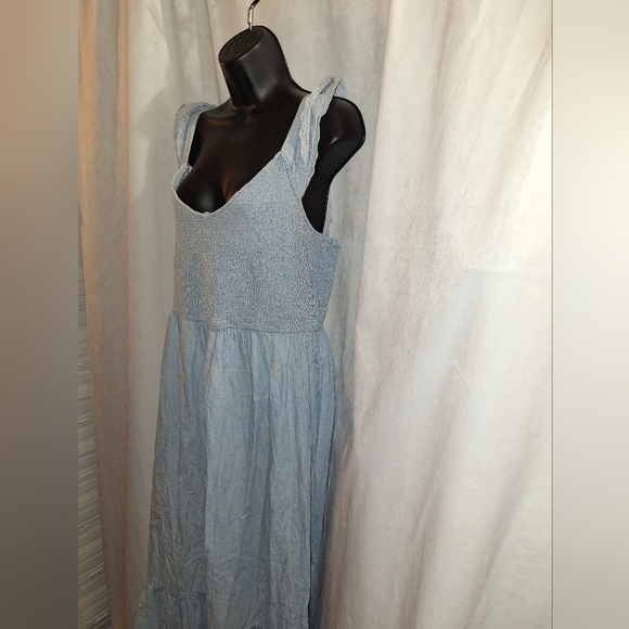 Old Navy Dresses & Skirts - Old Navy Bluedress With Pockets.